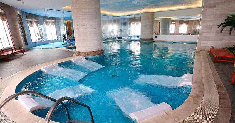be-boi-khach-san-super-hotel-candle-287-doi-can